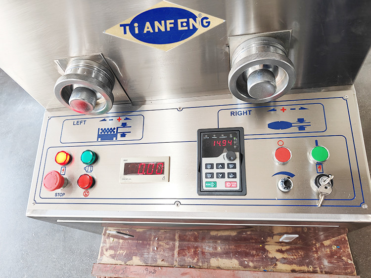 Automatische roterende tabletpers met een hoge efficiëntie tot 25 mm in diameter voor tabletten
