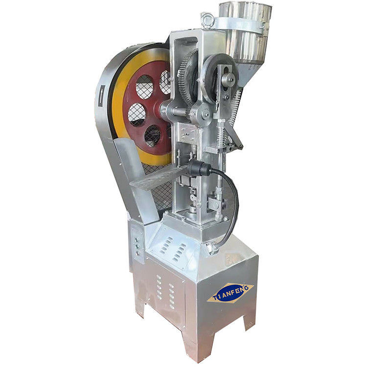 1.5 kW motorkracht Big Cube Tablet Press voor 2800 stuks per uur Capaciteit en productie