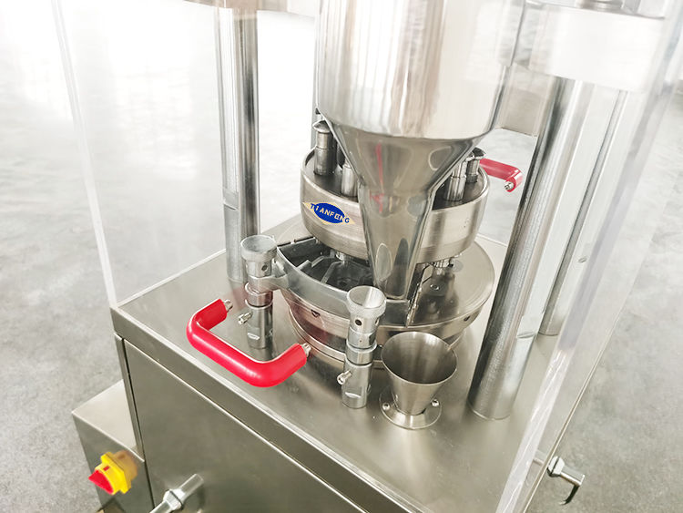 Aanpasbare tabletcompressor met 9 dies en maximale productiecapaciteit van 12600 480×635×1100 mm