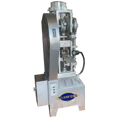 THP 6T Huisdiervoedsel 60KN Kamfer Single Punch Tablet Press Machine